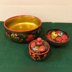 Russian lacquered bowls